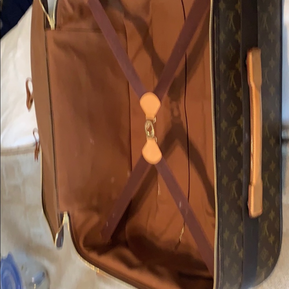 Louis Vuitton Pegase 55 - Picture 2 of 5